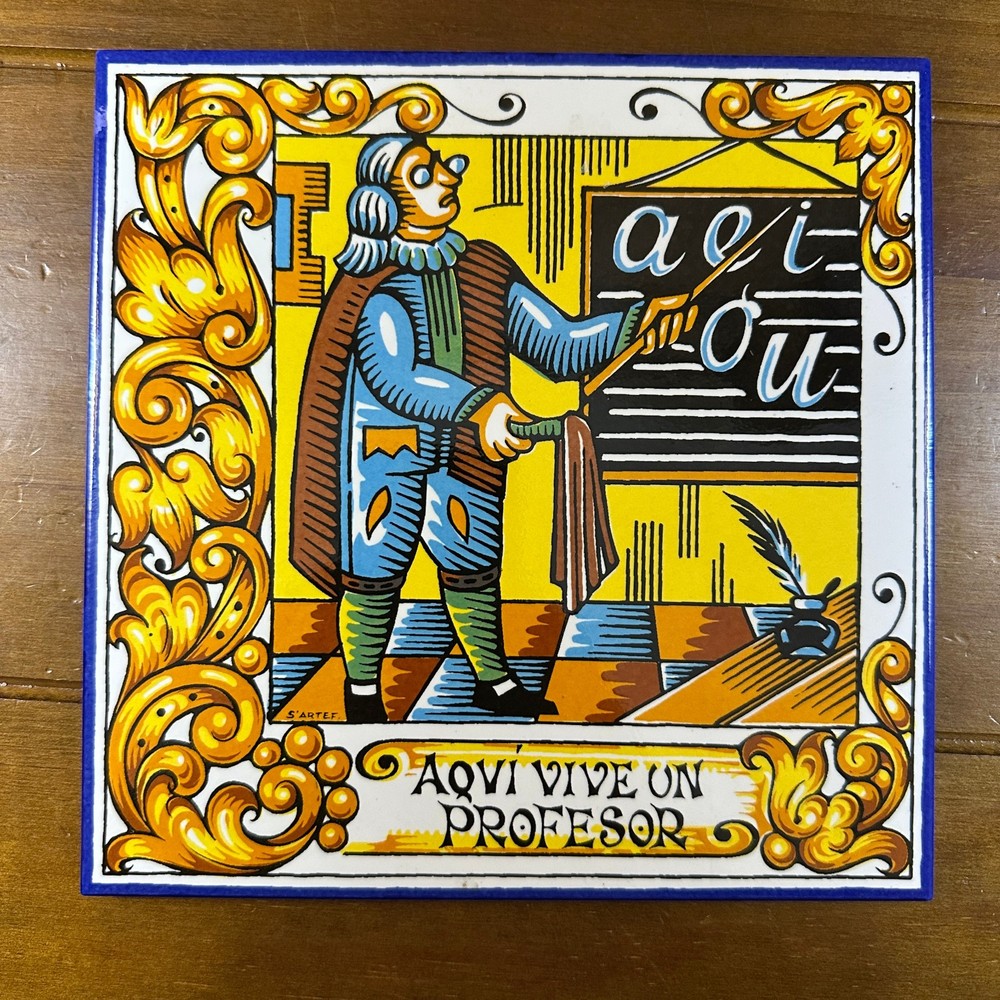 Spanish Ceramic Tile Aqui Vive Un Profesor Square