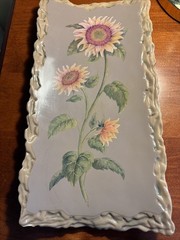 Heavy Hard Plastic Molded Wall Hanging Decor Sunflowers 12.5″x6.5″