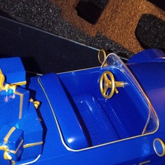 La Prairie Blue Gold Collectible Decorative Model Car Switzerland Plastic
