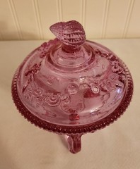 Westmoreland Argonaut Shell & Dolphin 3 Footed Pink / Purple Glass Covered Dish