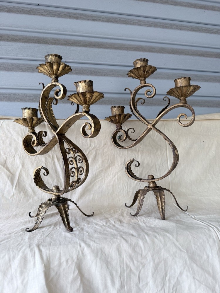 LG MID-CENTURY HOLLYWOOD REGENCY ITALIAN FLORENTINE TOLE GILT PAIR CANDELABRA