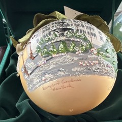 Natalie Sarabella Bergdorf Goodman Glass Hand-Painted Signed Ornament 2006