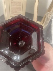 Avon 1876 Cape Cod Collection RUBY RED PEDESTAL Hurricane Lamp ORIGINAL BOX Pz