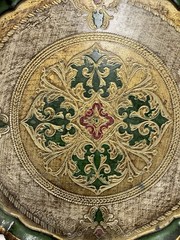 Set Of Two Florentine Style Tole Tray Round Gold Green Wall Decor Italy Vintage