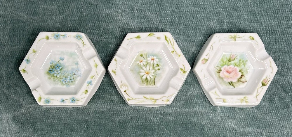 Vintage Porcelain Trinket Box Heart Set Miniatures Ashtrays Hand Painted Signed