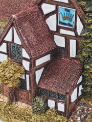 Vintage 1988 Lilliput Lane Crown Inn, Handmade in Cumbria United Kingdom.