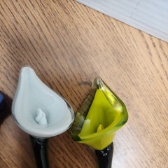 Art Glass Hand Blown Calla Lily Tulip, Yellow Teal Vase 13″ with flowers