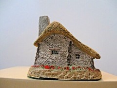 David Winter Cottages Mooreland Cottage In excellent condition.