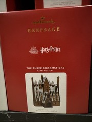 Hallmark Keepsake Ornament 2021 Harry Potter The Three Broomsticks Castle House