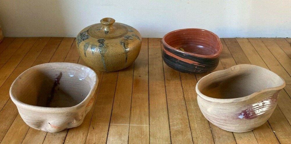 Nice lot of 4 modernist ceramics, signed, initialed