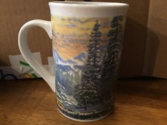 2008 10 oz Thomas Kinkade “Christmas Retreat” Tall Coffee Mug