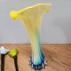 Art Glass Hand Blown Calla Lily Tulip, Yellow Teal Vase 13″ with flowers