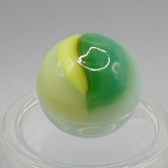 0.62″ Vintage Akro Agate Green Yellow Popeye Patch Marble- #Q141
