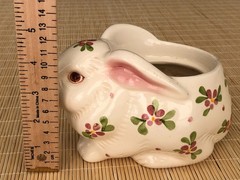 Avon BUNNY CERAMIC PLANTER Candle Holder Hand Painted Brazil Easter VTG