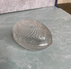 Vintage Avon 1977 Mothers Day Fostoria Lead Crystal Egg Soap Candy Trinket Dish