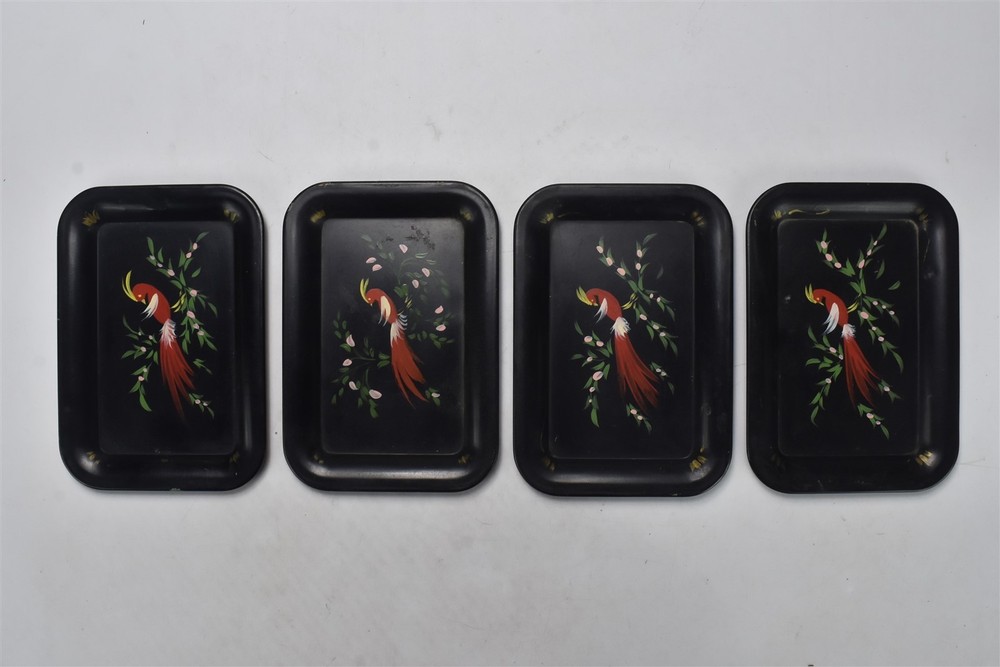 Vintage SET 4 FOLK ART TOLE WARE TIP SNACK TRAYS BLACK METAL BIRD DESIGN #08687