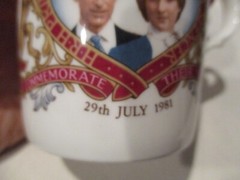 CROWN TRENT Fine Bone China Commemorate Prince Charles & Lady DI Marriage 1981