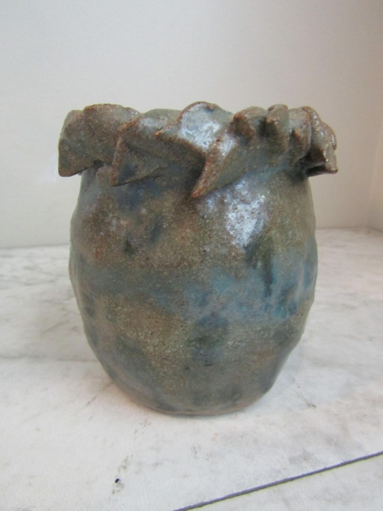 1930’s – 40’s Shawnee Pottery Organic Heavy Clay Jug /Vase Made in USA