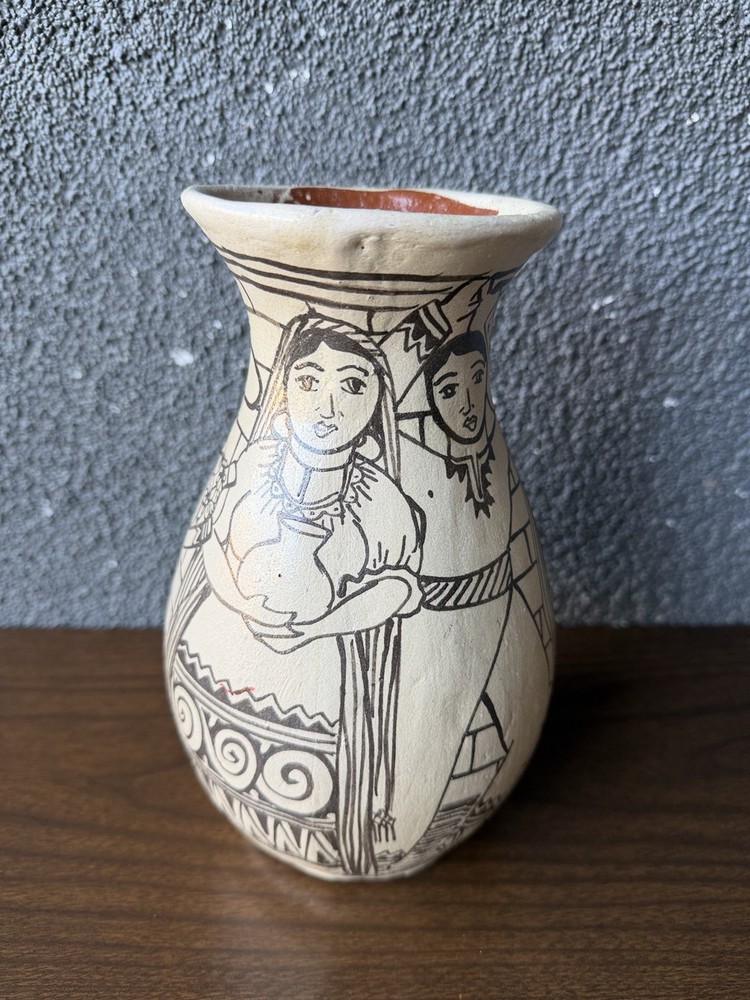 Angelica Morales Vase Pot Studio Pottery Tzintzuntzan, Michoacan, Mexico Ceramic