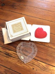 Vintage FOSTORIA Avon Heart Shaped Glass Trinket Soap Dish Original Box & Soap
