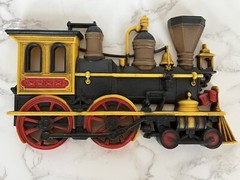 Lot of 2 1975 Homco Wall Hangers 7362 Trolley Car 7363 Train Locomotive Engine