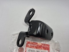 Honda CR-V Mk3 2009- Genuine Right Hand Rear Lower Door Hinge 67920SWA003ZZ