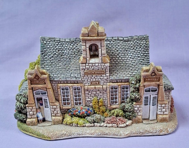 Lilliput Lane Cottage – English Collection North 1991: Village School #R256