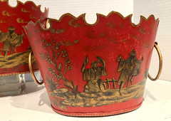 VTG RARE PAIR RED/GOLD CHINOISERIE TOLE CACHE POTS, GOLT GILT HOLLYWOOD REGENCY