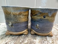 David Hendley Old Farmhouse 10 oz Pottery Mugs w/Feet, Signed HM/MC PO-VG++