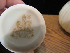 VINTAGE LOT OF 5 BELLEEK IRELAND WHITE PORCELAIN COLLECTIBLES (EZS004010)