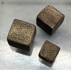 Ancient Roman b0ne Gaming Dice Ca 1st – 3RD AD LOT OF 3