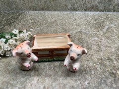 3″ Vintage Two Pigs in a Pen – Salt and Pepper Shaker Made in Occupied Japan