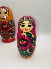 Colorful Vintage 5 Pce Traditional Russian Matryoshka Nesting Doll – 7” Tall