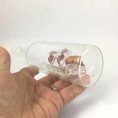 VTG Mayflower Glass With Small Ship Inside A Bottle Britain 8″