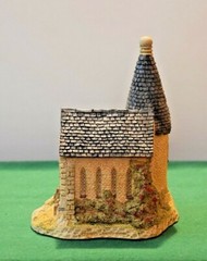 David Winter Cottages The Chapel, In excellent condition, not in original box.