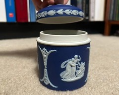 ANTIQUE WEDGWOOD BLUE JASPER jasperware TOBACCO JAR England 3 1/2