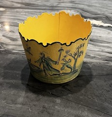 Vintage French Toile Chinoiserie Metal Tole Painted Cache Pot Scalloped Edge 4”