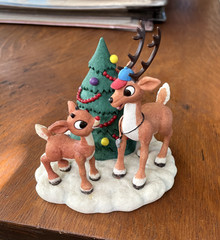 ENESCO – RUDOLPH THE RED NOSED REINDEER – NO MORE REINDEER GAMES