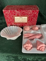 Vintage Avon Gift Of The Sea Soap Dish & Soaps – Beach Iridescent Ocean Shell