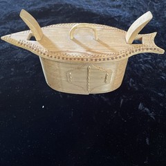 Vintage Norwegian Tine Box Wood Folk Art Scandinavian small 9×6 Signed UN 1987