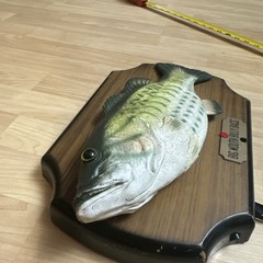 Vintage 99” Big Mouth Billy Bass Fish Novelty Wall Decor (Need, Refurbishing)