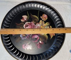 TOLEWARE Wall Pocket Reticulated Edge Fine Art Studio Philly PA Hand Painted Vtg