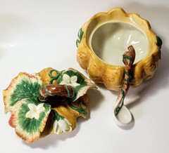 Fitz and Floyd Gardening Gourmet Majolica Pumpkin Jar with Lid and Spoon 1980’s