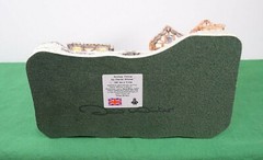David Winter Cottages Arches Thrice. In original box. Signed by David Winter
