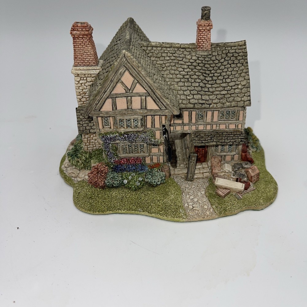 Lilliput Lane Junk And Disorderly cottage – Midlands Collection (1993) England