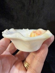 2-AKRO AGATE SLAG GLASS LEAF-SHAPED TRINKET DISHES IN TWO DIFFERENT COLORS