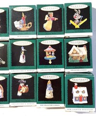 15 Vintage Hallmark Christmas Tree Miniature Adorable Ornaments Un-Used. Ex Cond