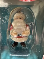 RANKIN-BASS SANTA CLAUS IS COMIN’ COMING TO TOWN SANTA CLAUS ORNAMENT, ENESCO!!