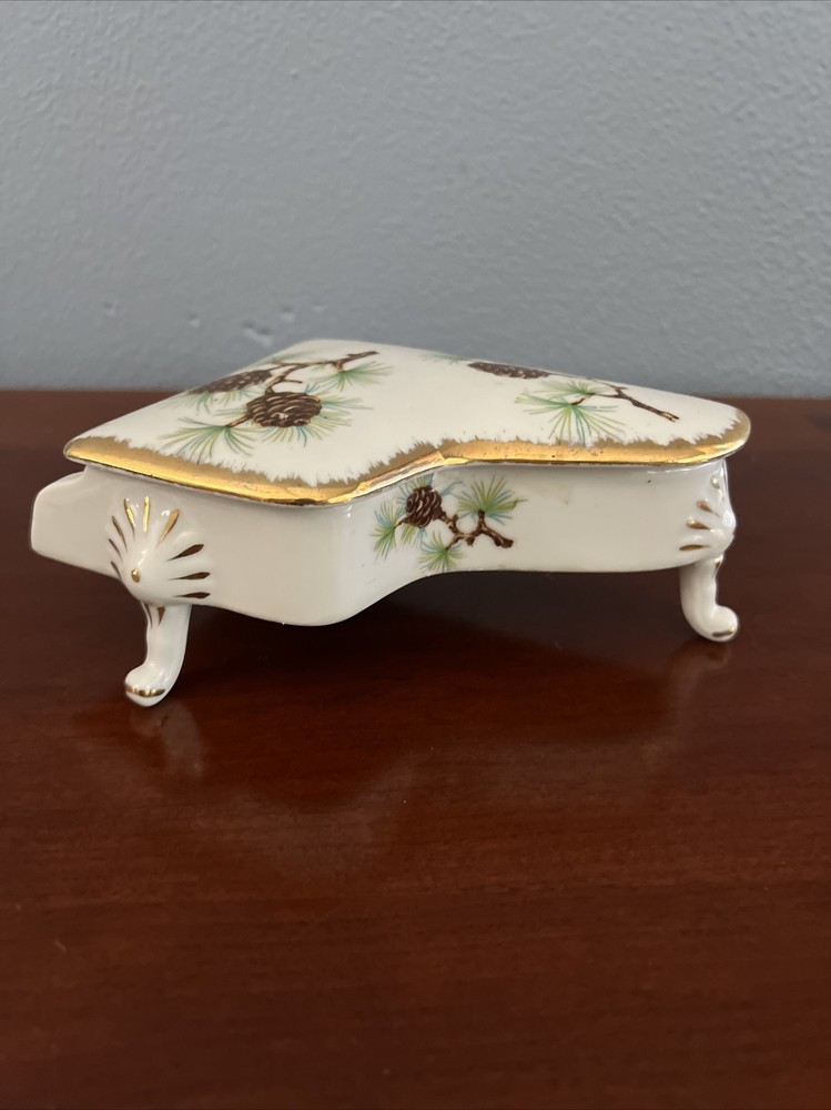 Vintage Pine Cone Design Trinket Jewelry Dish NW-PC-9 White and Gold