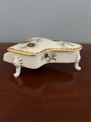 Vintage Pine Cone Design Trinket Jewelry Dish NW-PC-9 White and Gold